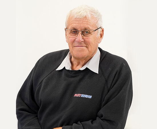 Headshot of Chris Simpson