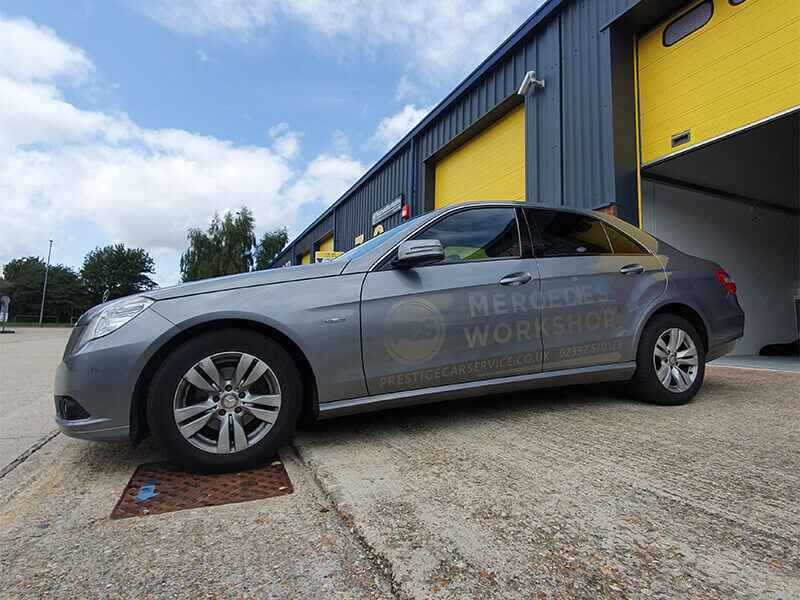 custom vehicle graphics